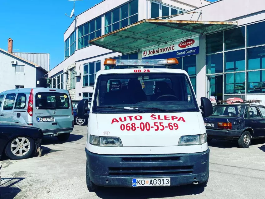 Šlep služba i pomoć naputu Podgorica Crna Gora (11).jpg