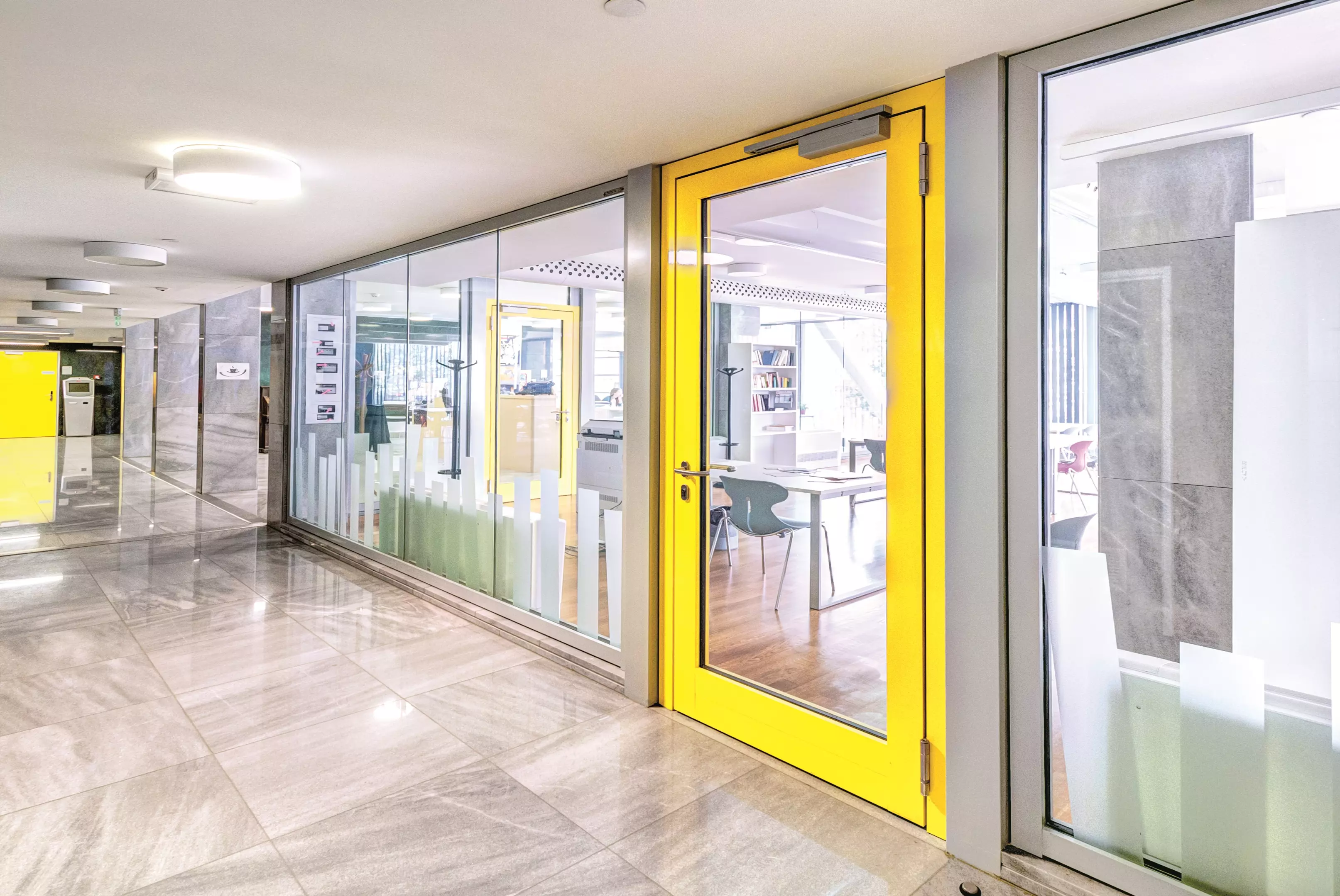 Isporuka-i-ugradnja-protivpožarnih-isigurnosnih-vrata-po-meriPodgorica9