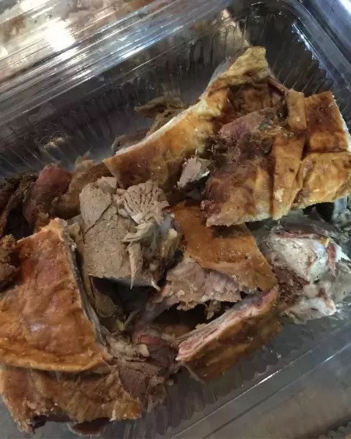 Najbolje-praseće-i-jagnjeće-pečenje-Kać-Novi-Sad