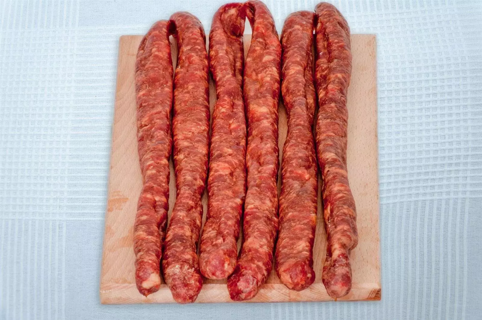 Najkvalitetniji crnogorski suhomesnati proizvodi Cetinje