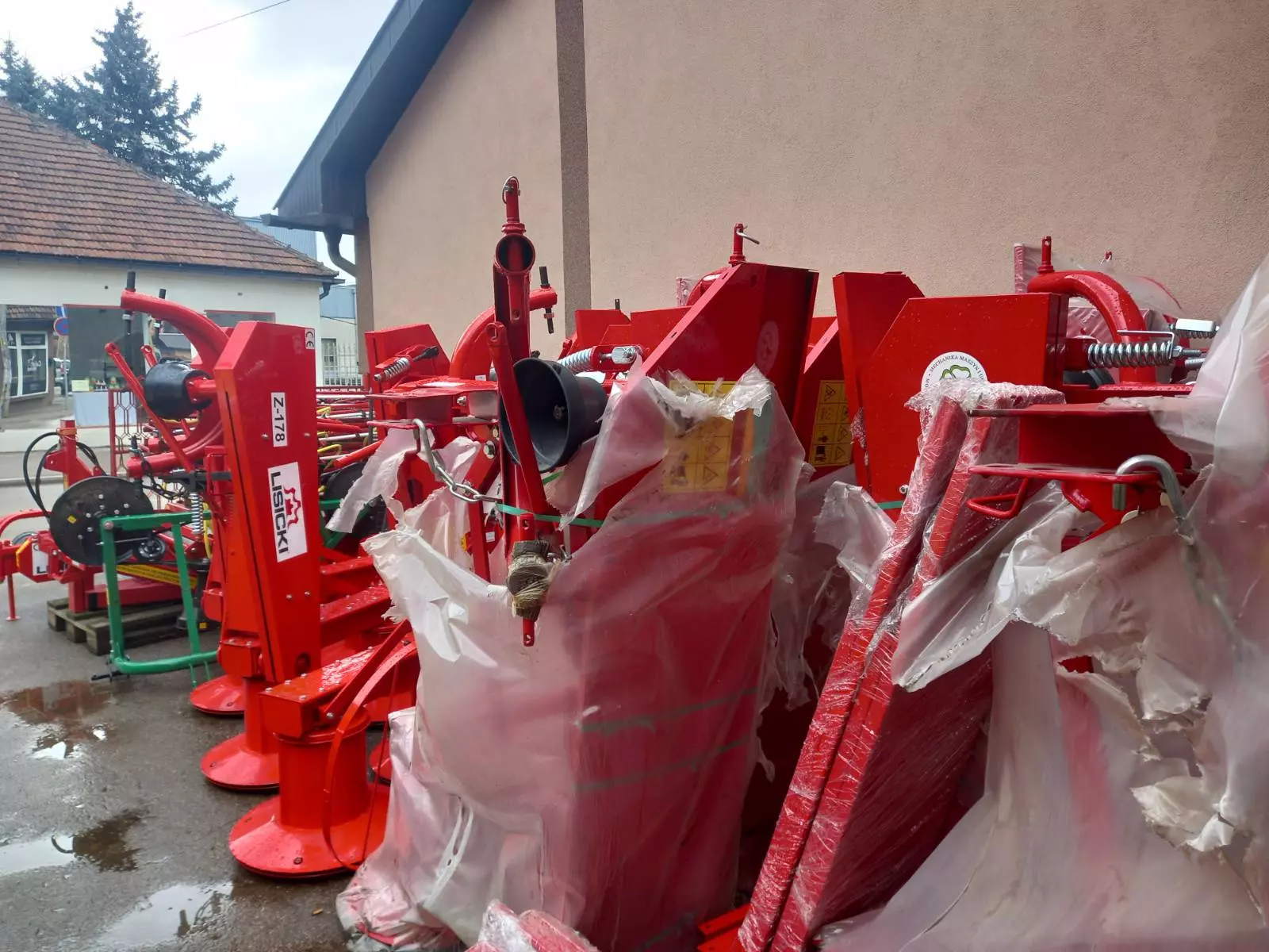 Poljoprivredna-mehanizacija-i-delovi-Srbija-Požega1 Poljoprivredna-mehanizacija-i-delovi-Srbija-Požega1