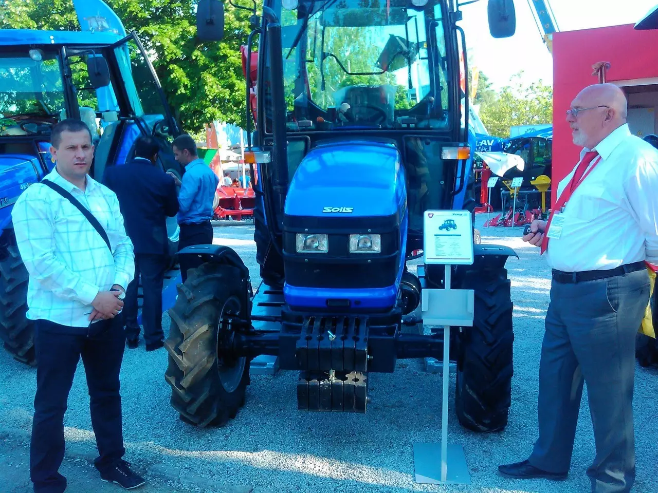 Prodaja-i-servis-poljoprivrednih-i-šumskih-mašina-Bijelo-Polje6